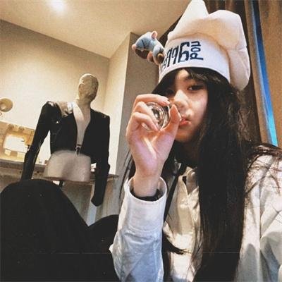 正是青春璀璨时